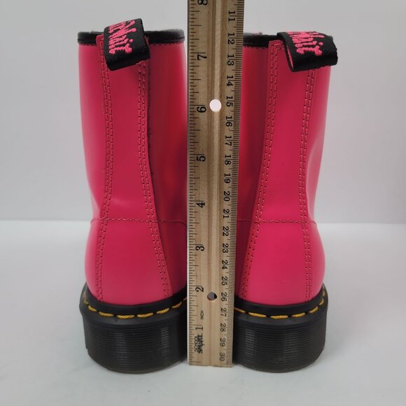 Dr. Martens Women's Pink Smooth 1460 Leather Lace Up Boots US Size 6 NWOT - Picture 9 of 10